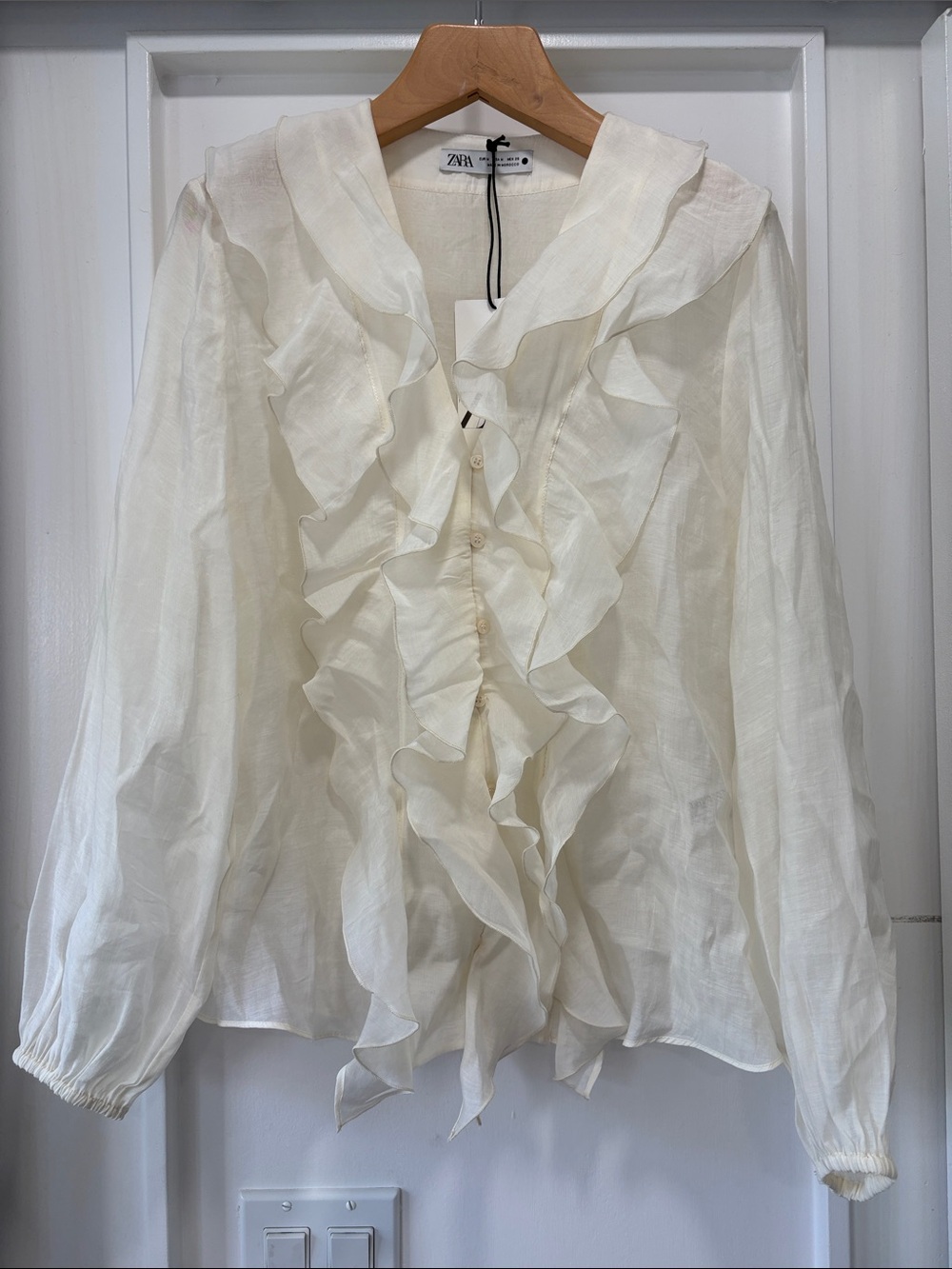 Zara Ivory White Ruffle Front Blouson Sleeve Button Up Blouse Size Medium